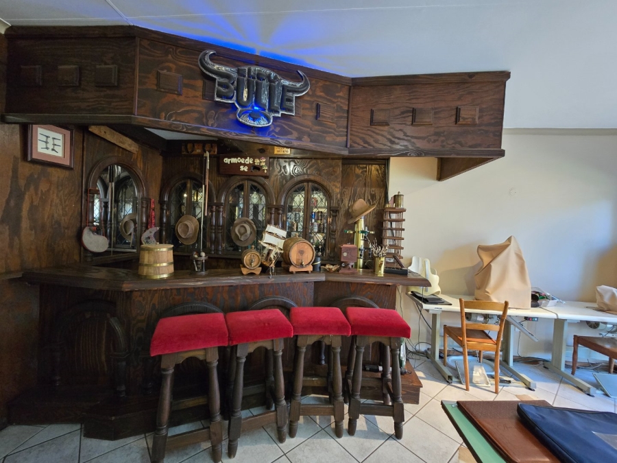 8 Bedroom Property for Sale in Grimbeeck Park North West